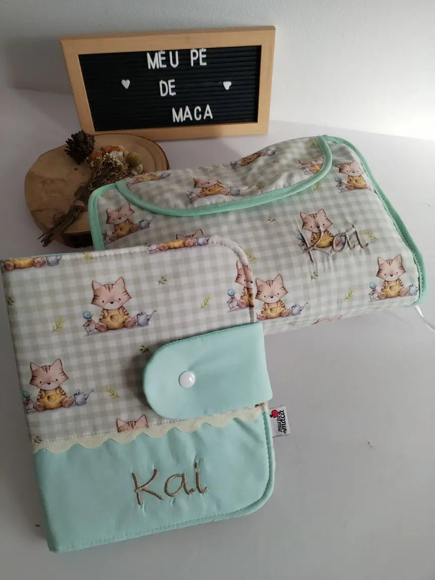 Pack Essenciais de Passeio - Bolsa tudo em um e Porta Documentos Meu Pé de Maçã