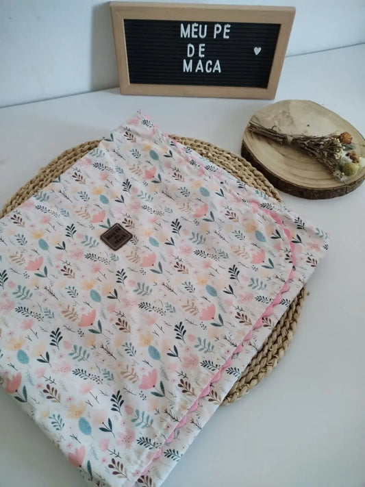 Mantinha de Meia-Estação Floral Rosa Meu Pé de Maçã