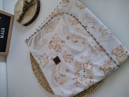 Mantinha Meia-Estação - Bichinhos Ternurentos Meu Pé de Maçã