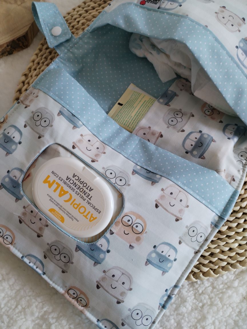 Bolsa Fraldas e Toalhitas 3 em 1 - Carrinhos