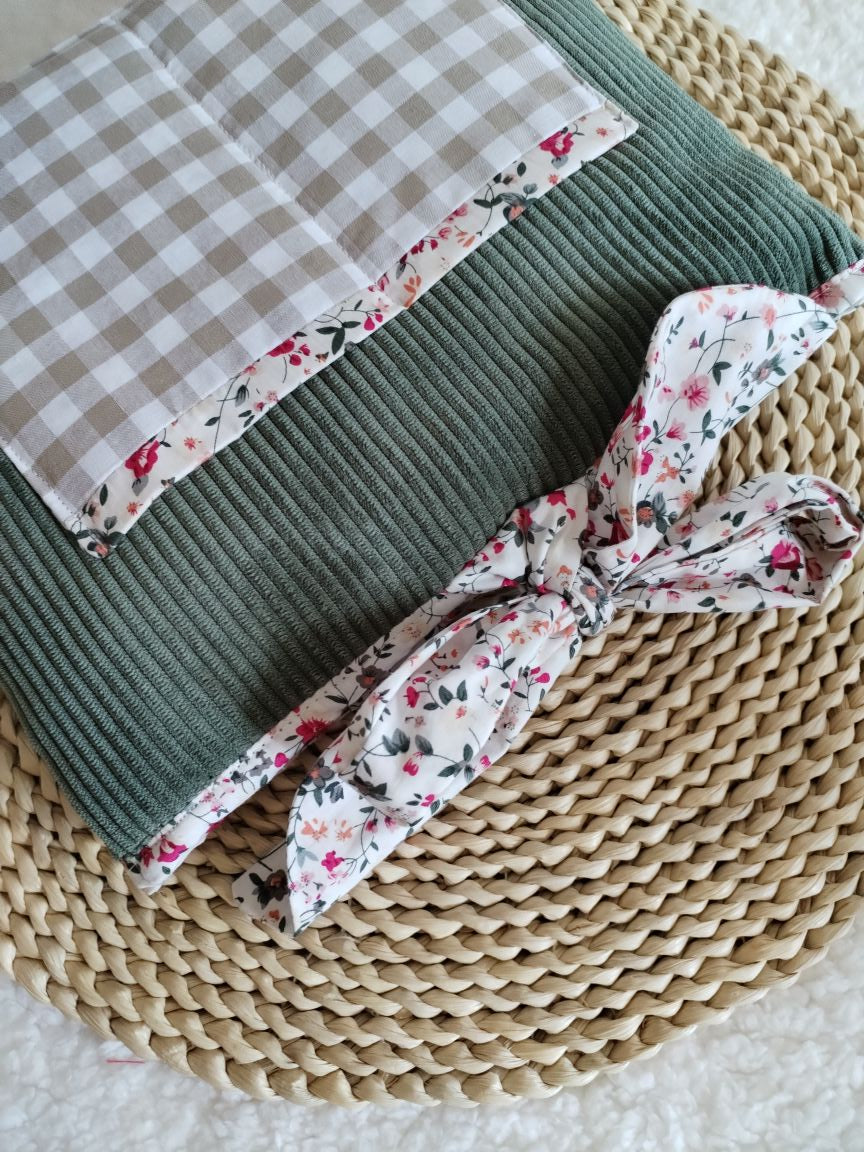 Book Sleeve Verde Seco e Floral