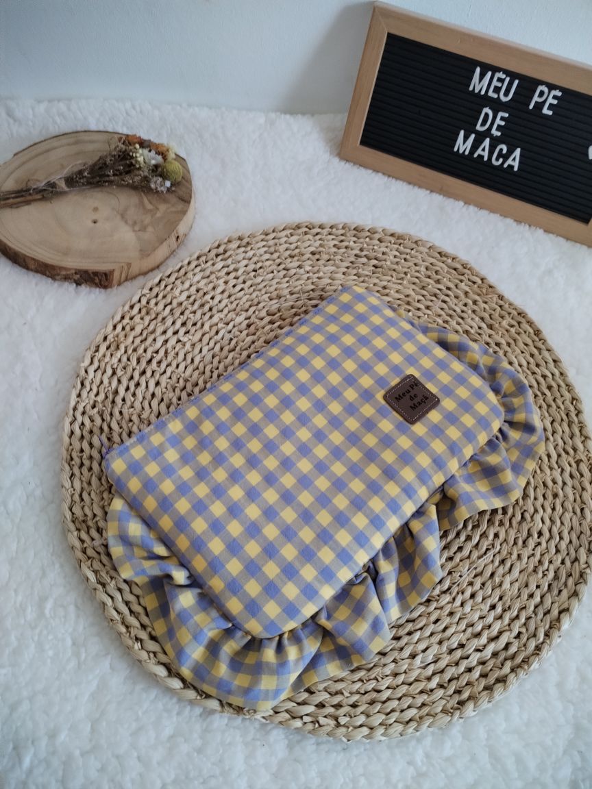 Necessaire Achatado - Vichy Amarelo Pastel e Lilás