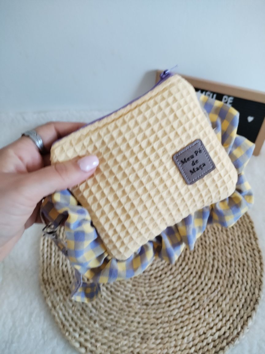 Carteirinha de Moedas e Cartões com Pega Removível – Waffle Amarelo e Vichy Lilás
