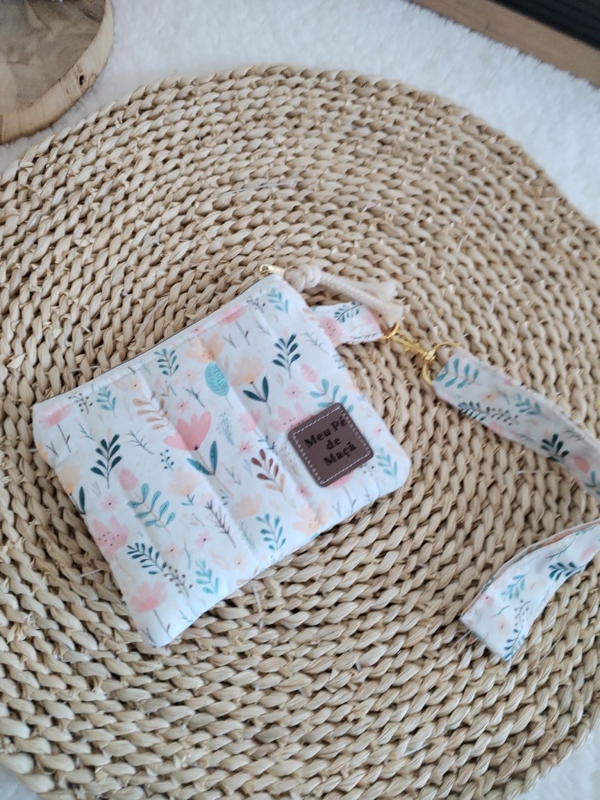 Carteirinha de Moedas e Cartões com Pega Removível – Floral com interior Vichy