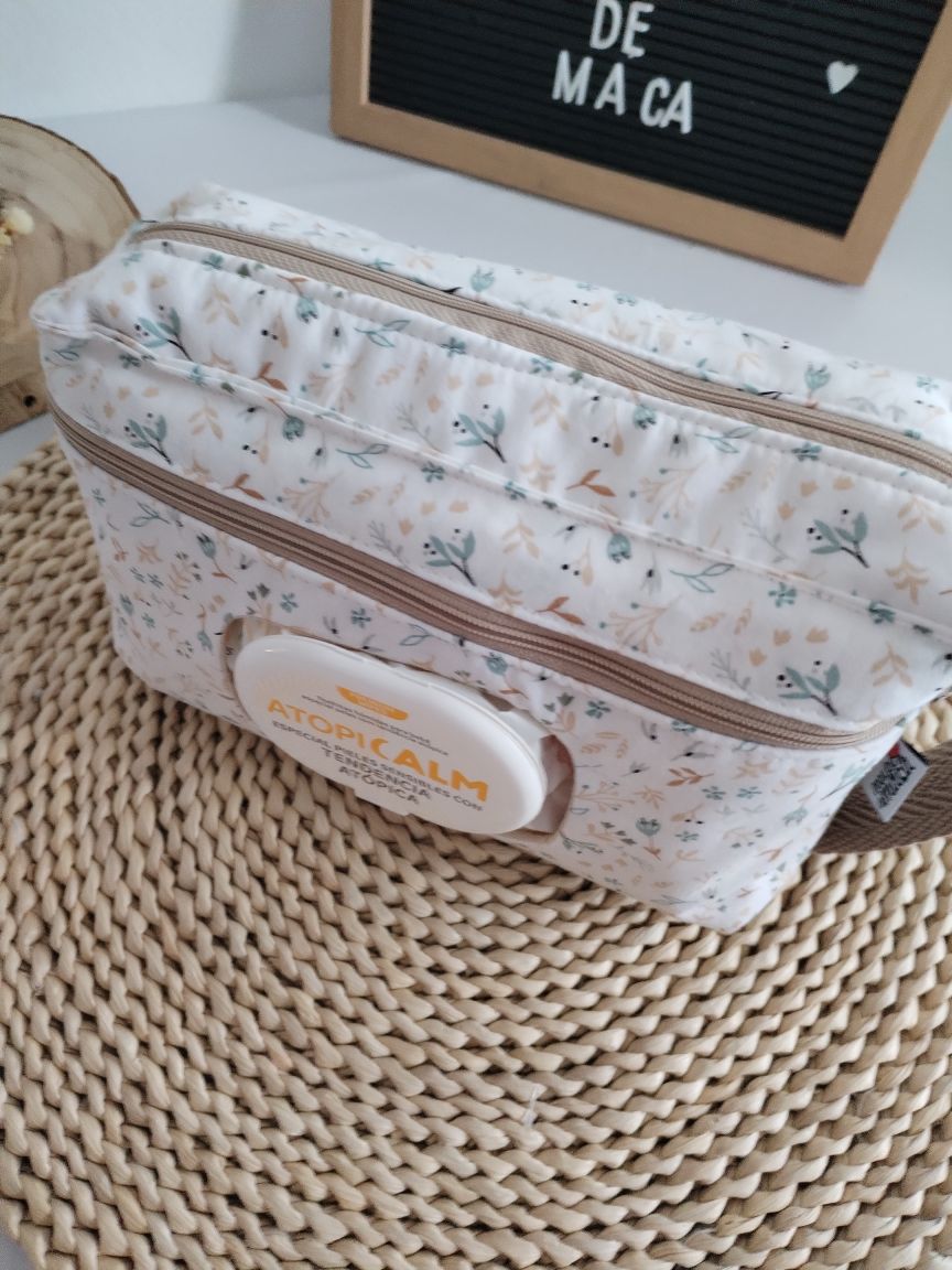 Bolsa organizadora para fraldas e toalhitas — Floral e Bege