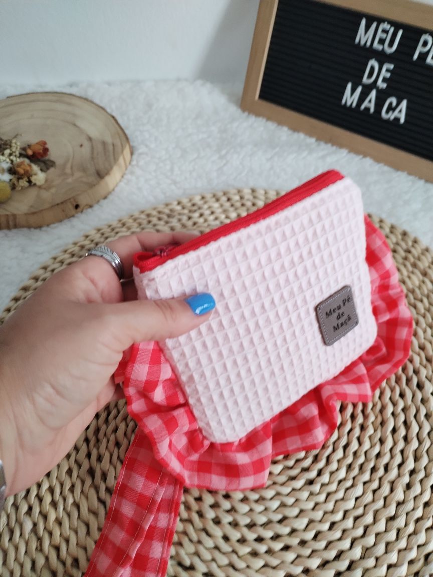 Carteirinha de Moedas e Cartões com Pega Removível – Vichy Rosa e Vermelho