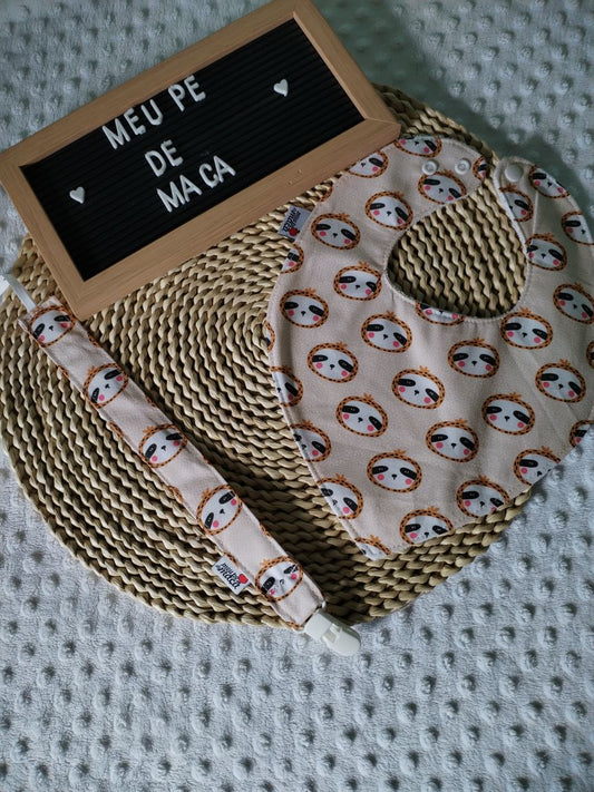 Conjunto Babete Bandana e Fita da Chupeta – Algodão Oeko-Tex®, Feito em Portugal - Preguiças - Meu Pé de Maçã 