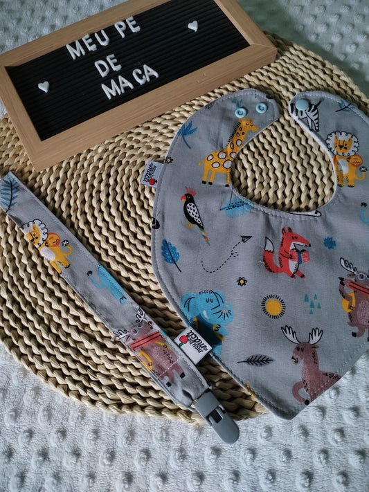 Conjunto Babete Bandana e Fita da Chupeta – Algodão Oeko-Tex®, Feito em Portugal - Animais da Savana - Meu Pé de Maçã 