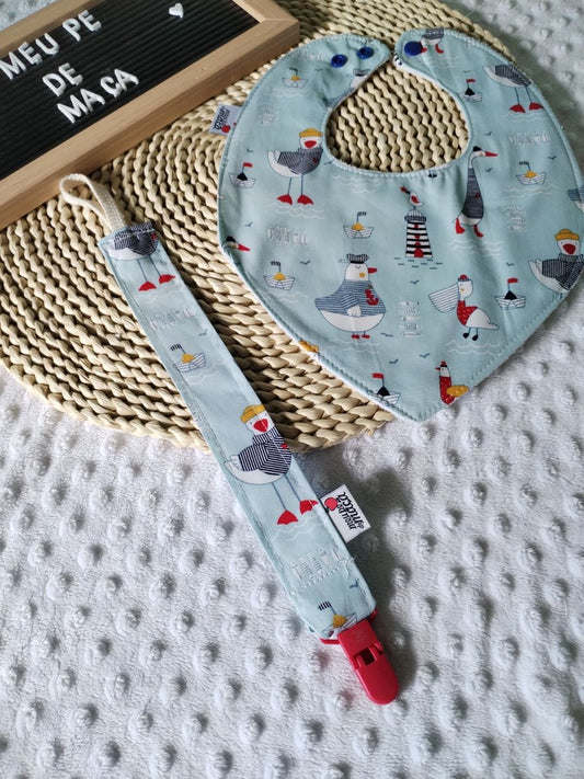 Conjunto Babete Bandana e Fita da Chupeta – Algodão Oeko-Tex®, Feito em Portugal - Gaivotas no Mar - Meu Pé de Maçã 