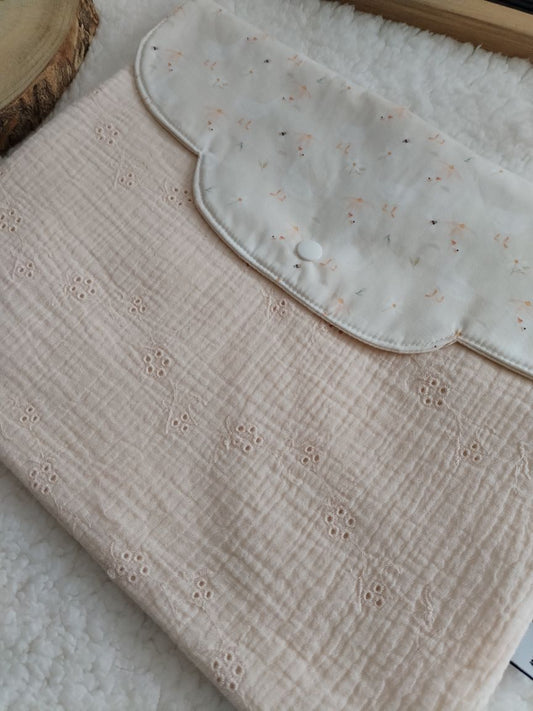 Bolsa Envelope - Primeira Roupinha - Patinhas - Meu Pé de Maçã 