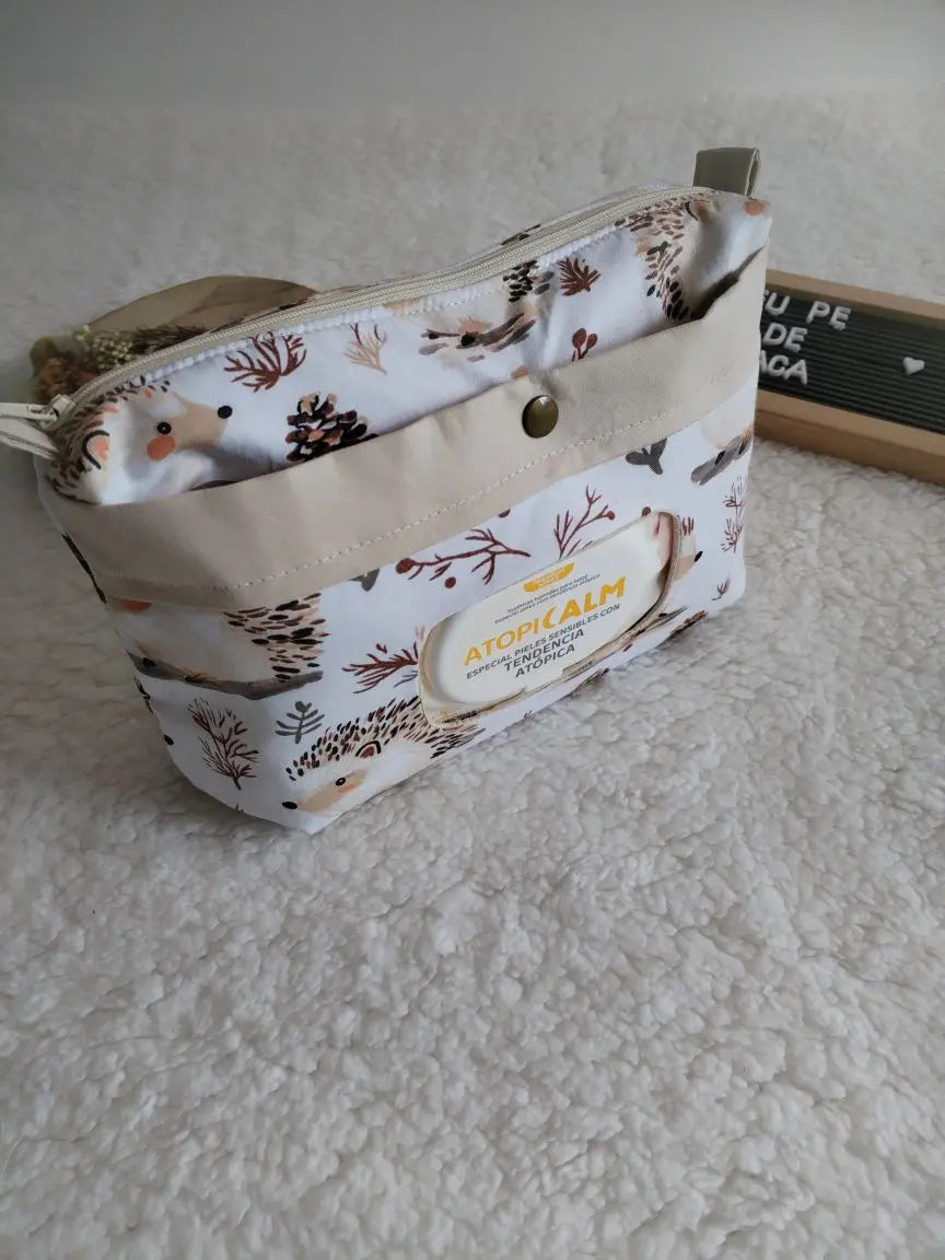 Bolsa organizadora para fraldas e toalhitas — feita à mão - Ouriços - Meu Pé de Maçã 