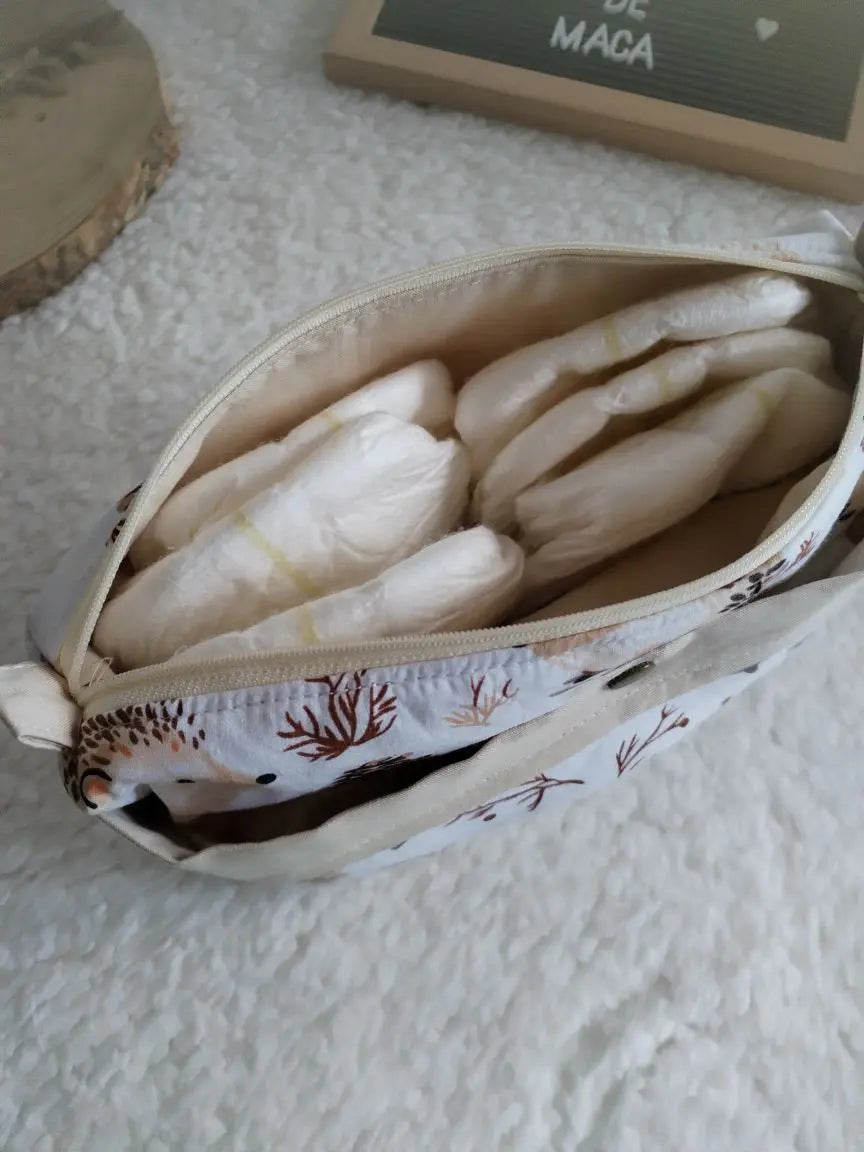 Bolsa organizadora para fraldas e toalhitas — feita à mão - Ouriços - Meu Pé de Maçã 