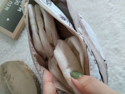Bolsa organizadora para fraldas e toalhitas — feita à mão - Animais da Savana - Meu Pé de Maçã 