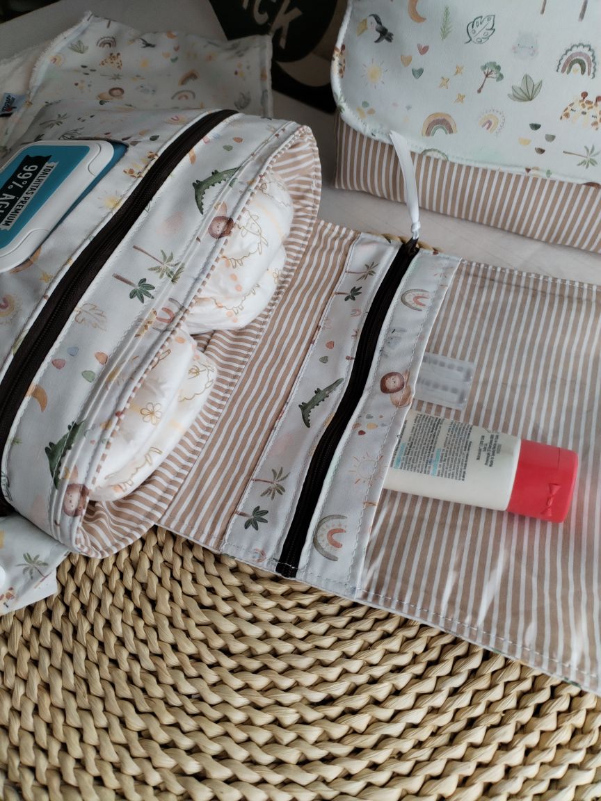 Conjunto Bolsa fraldas e toalhitas, muda fraldas e porta documentos - Selva