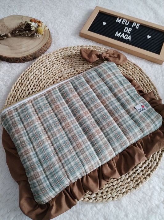 Bolsa para tablet acolchoada – feita à mão - xadrez outonal - Meu Pé de Maçã 