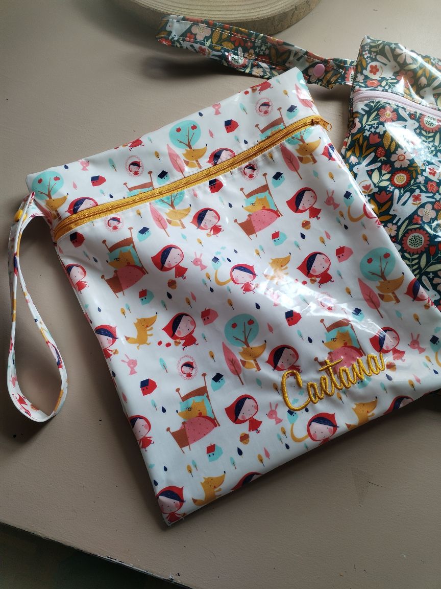 Saco Plastificado Multiusos Personalizado - Meu Pé de Maçã 