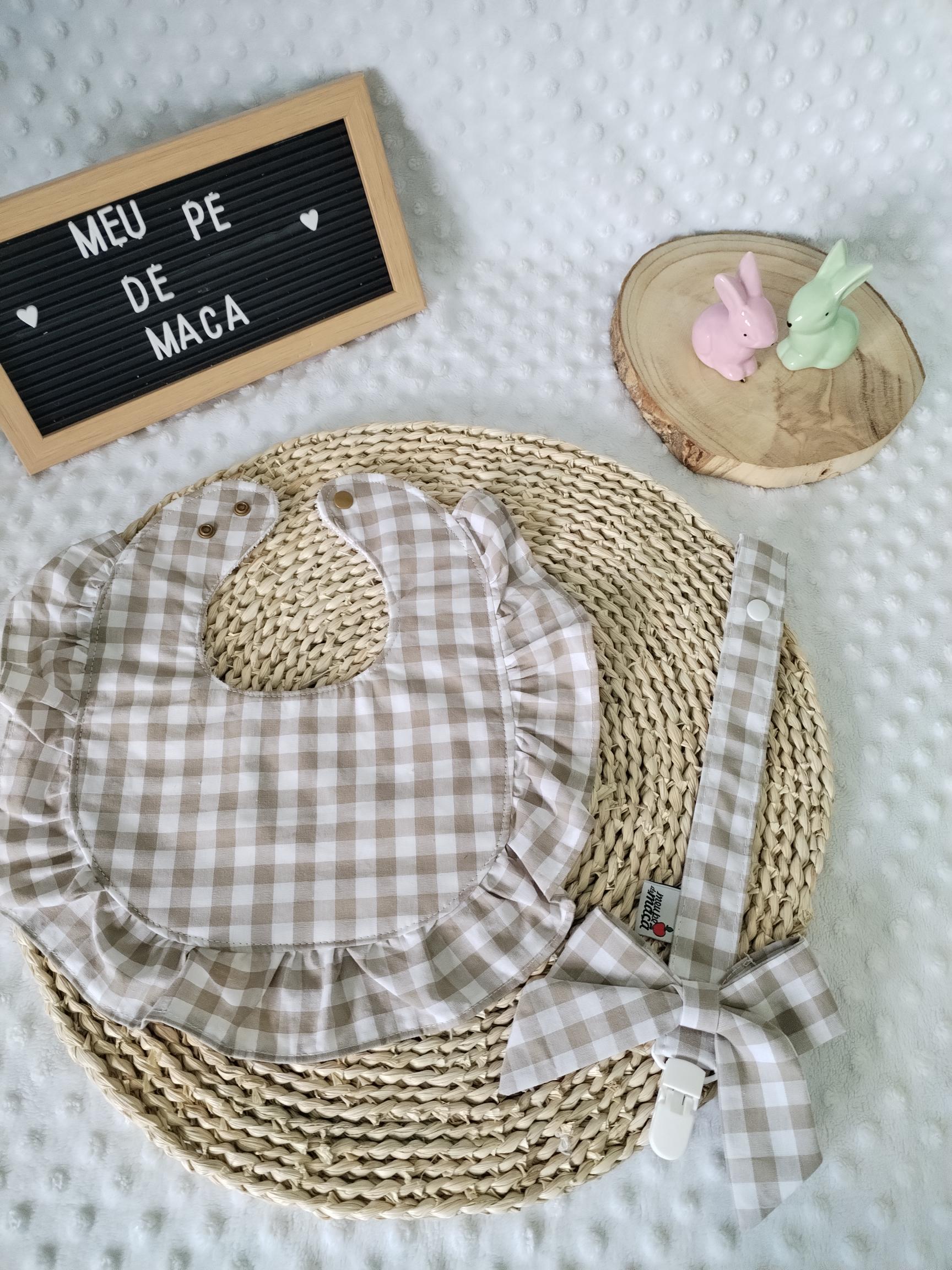 Conjunto Babete e Fita da chucha - Vichy bege - Meu Pé de Maçã 