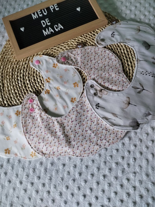 Conjunto 3 Babetes Flor - Florido - Meu Pé de Maçã 