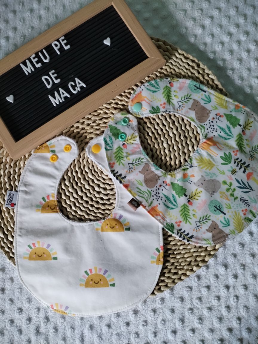 Conjunto 2 Babetes - Sol e Gatinhos Florais - Meu Pé de Maçã 