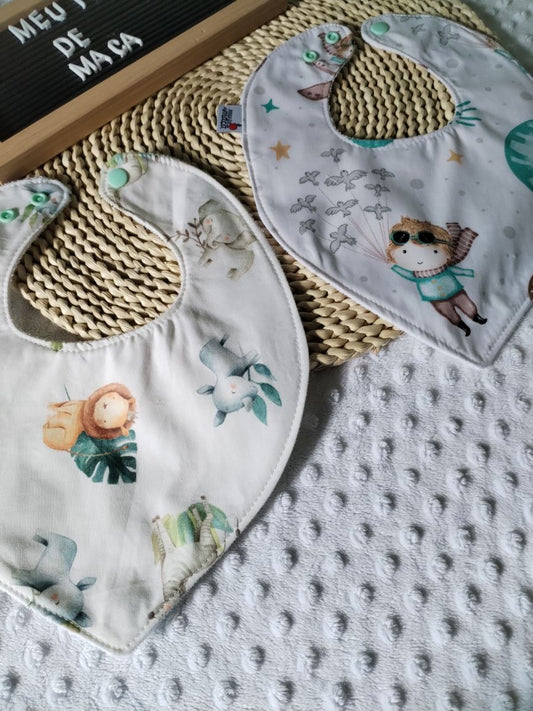 Conjunto 2 Babetes Bandana - Principezinho e Animais - Meu Pé de Maçã 