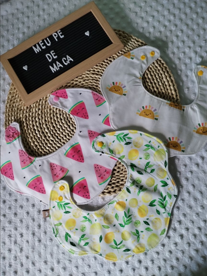 Conjunto 3 Babetes Flor - Multi Colorido - Meu Pé de Maçã 