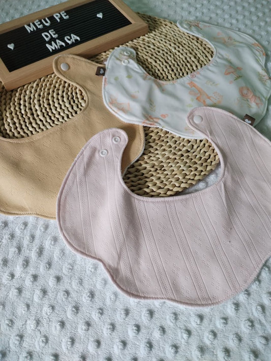 Conjunto 3 Babetes Flor - Tons de Rosa e Bege - Meu Pé de Maçã 
