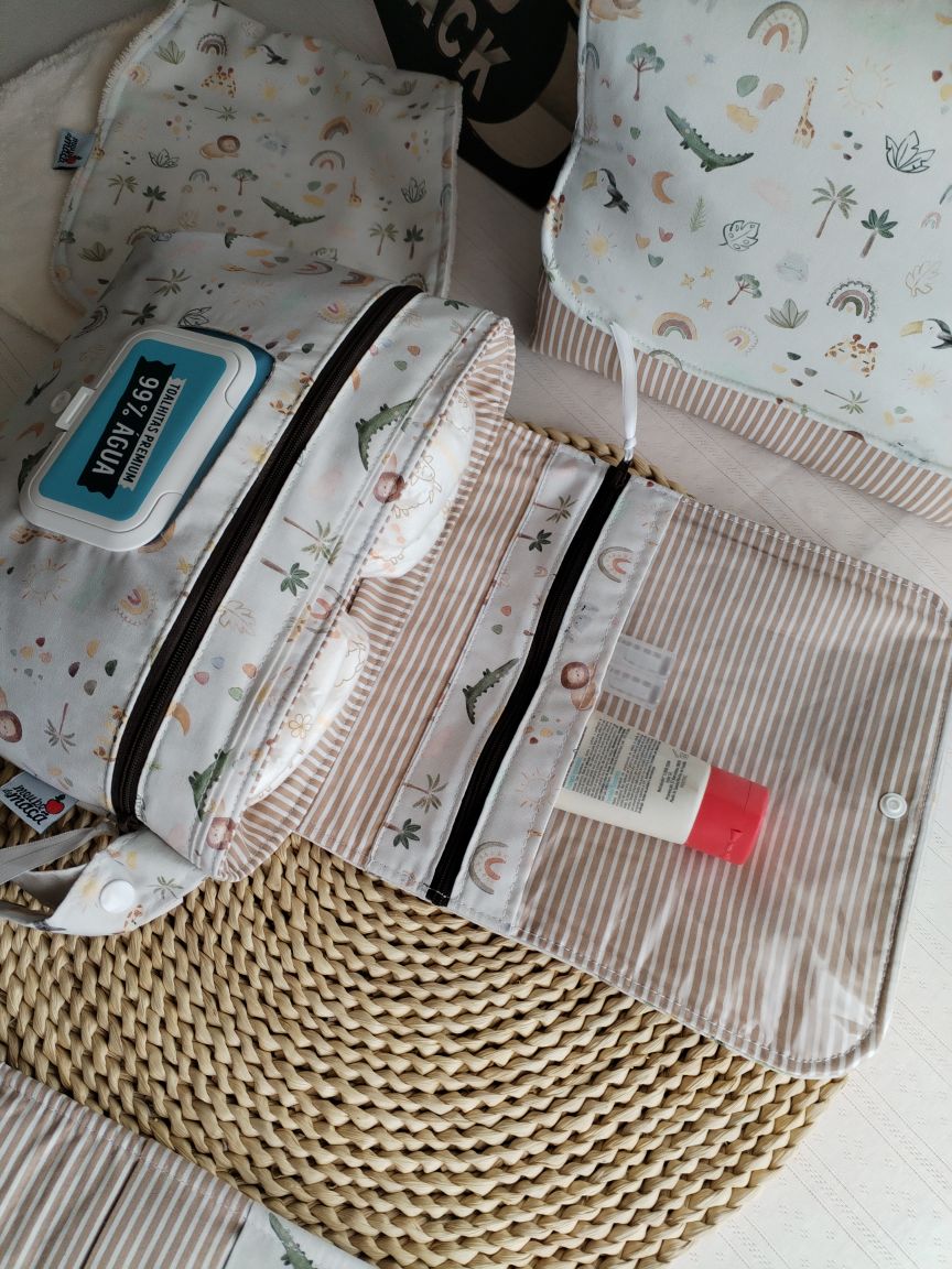 Conjunto Bolsa fraldas e toalhitas, muda fraldas e porta documentos - Selva