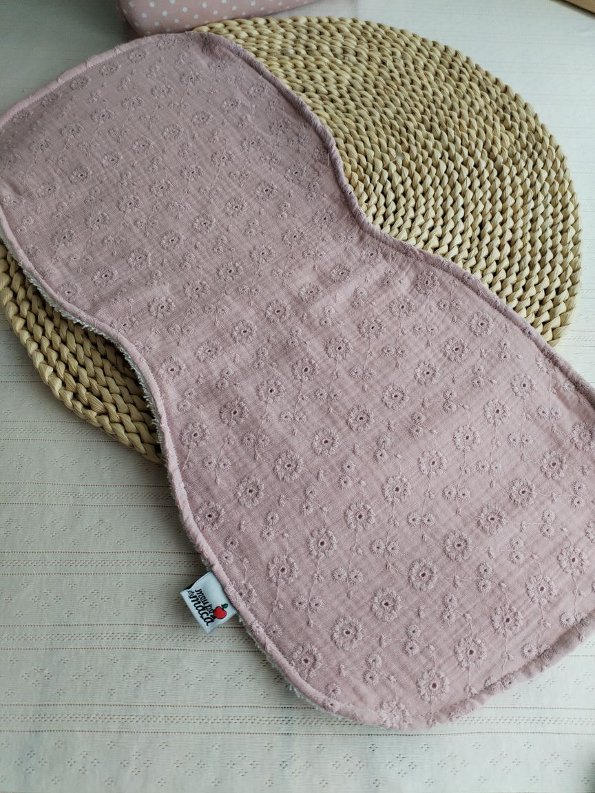 Conjunto Bolsa fraldas e toalhitas, muda fraldas e porta documentos - Musselina Bordada Floral Rosa Velho Claro