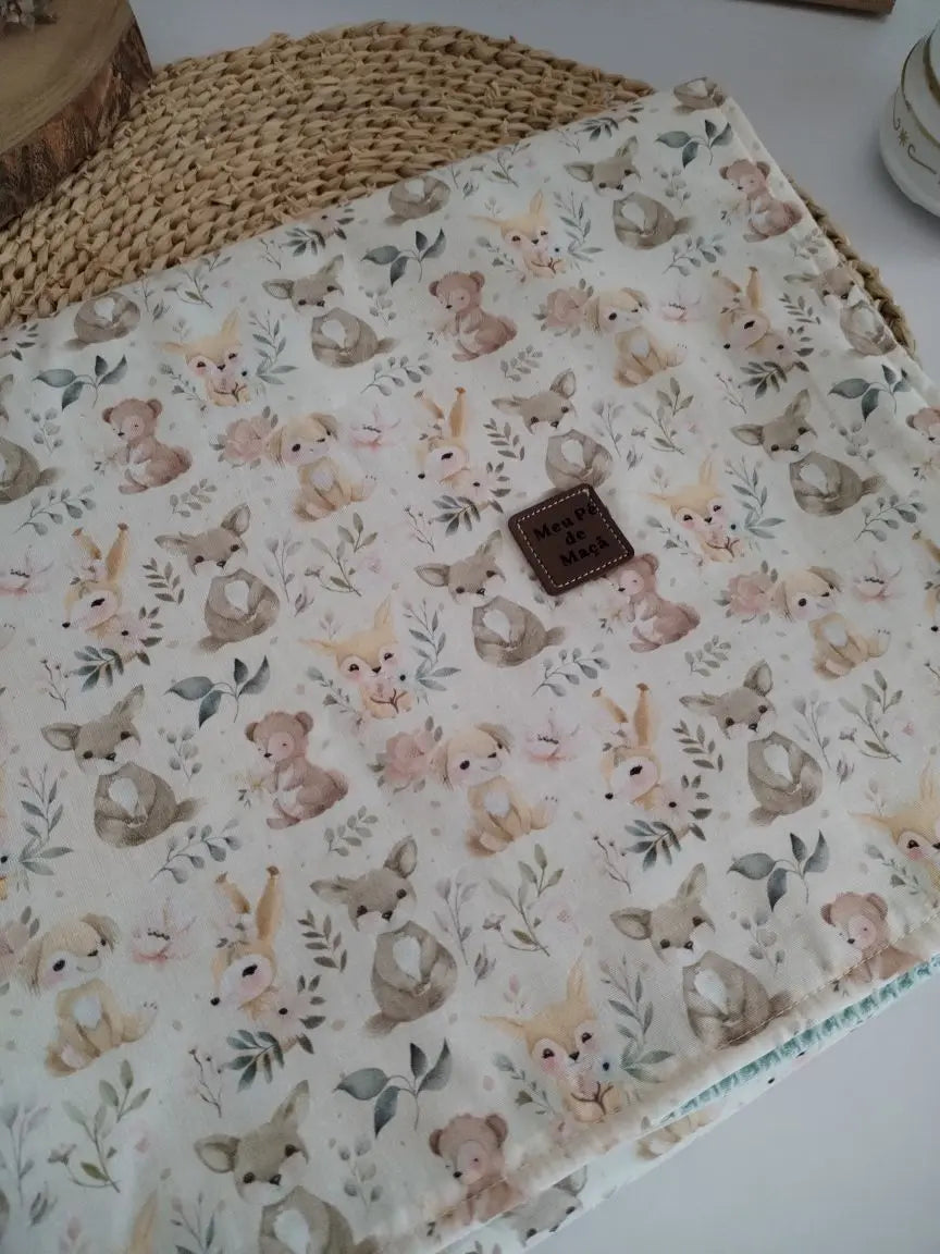 Mantinha Meia-Estação - Animais Floridos com waffle Verde Água Meu Pé de Maçã