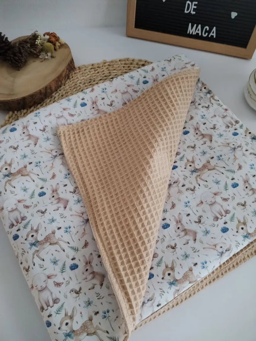 Mantinha Meia-Estação - Animais do Bosque com Waffle Bege Meu Pé de Maçã