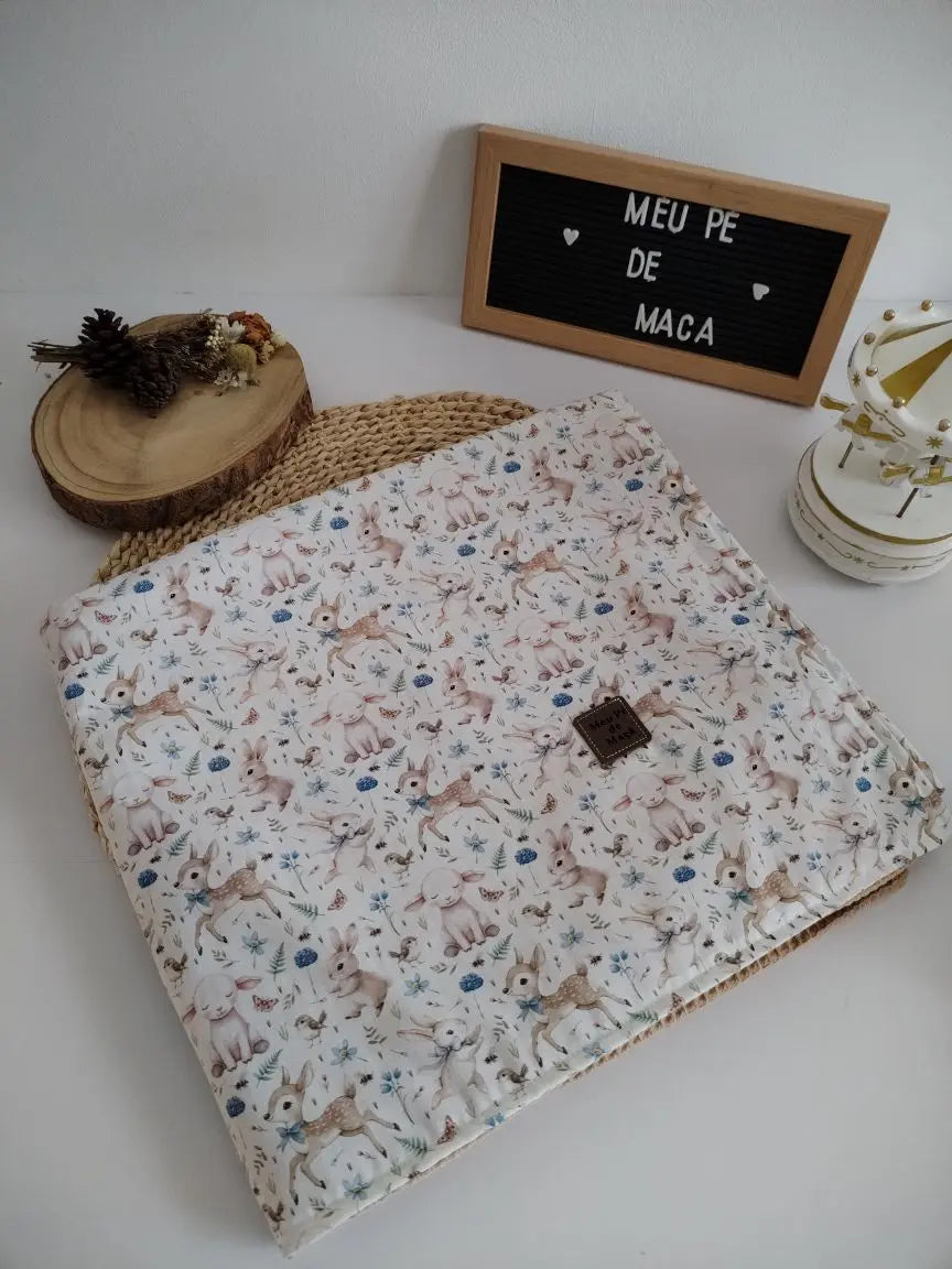 Mantinha Meia-Estação - Animais do Bosque com Waffle Bege Meu Pé de Maçã