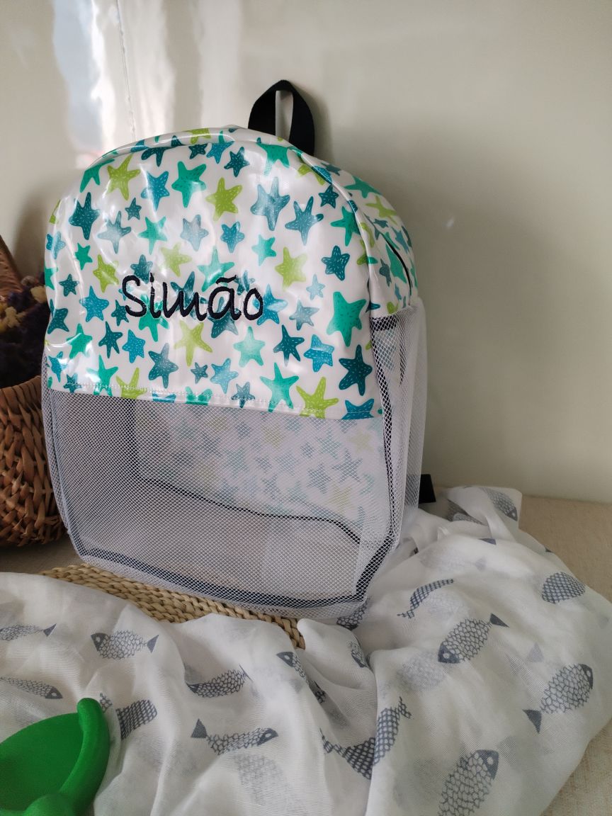 Mochila praia infantil personalizada – vista frontal