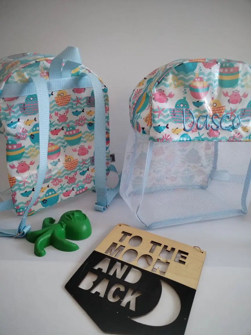 Mochila praia com nome bordado – presente verão criança
