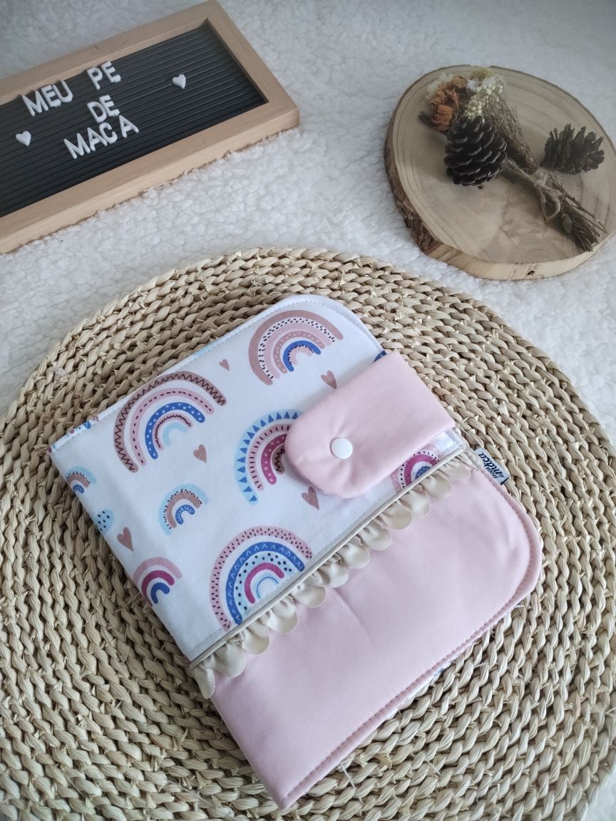 Porta Documentos do Bebé - Arco Íris - Meu Pé de Maçã 