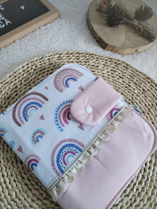Porta Documentos do Bebé - Arco Íris - Meu Pé de Maçã 