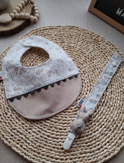 Conjunto Babete e Fita prende chupeta - Meu Pé de Maçã 