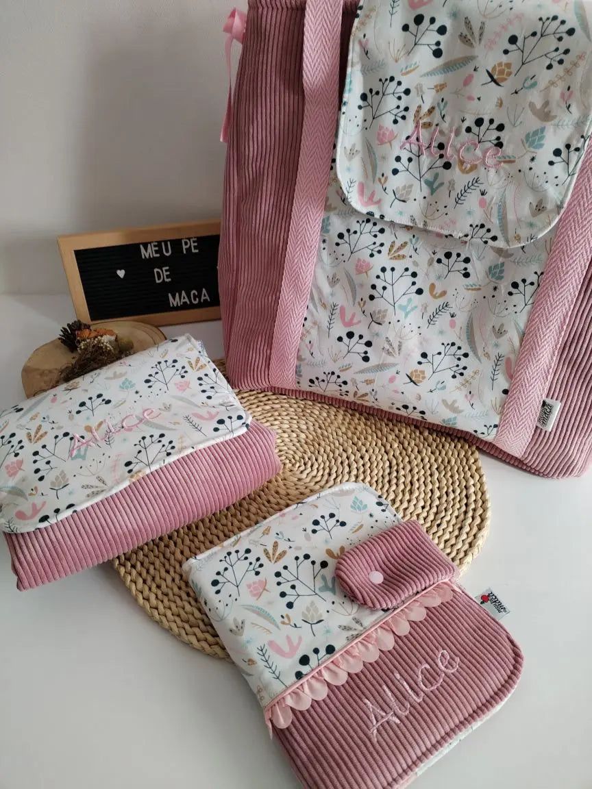 Mala - Mochila Maternidade - Escolha os tecidos Meu Pé de Maçã