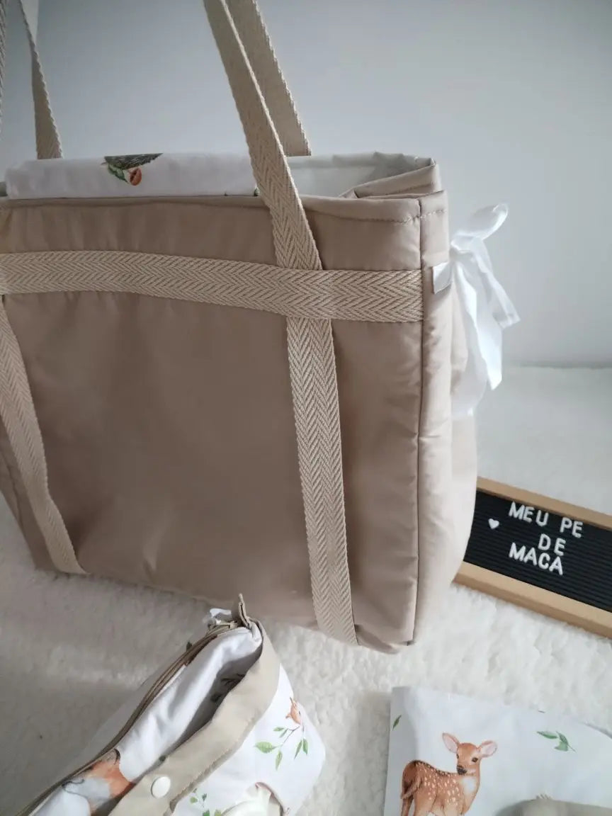 Mala - Mochila Maternidade - Escolha os tecidos Meu Pé de Maçã