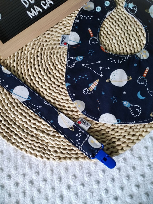 Conjunto Babete e Fita da chucha - Espaço - Meu Pé de Maçã 