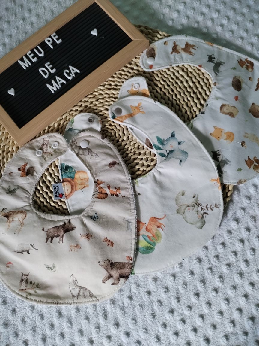 Conjunto 3 Babetes - Animais - Meu Pé de Maçã 