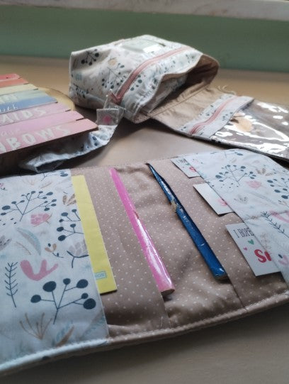 Conjunto Personalizado - Bolsa Fraldas e Toalhitas, Porta Documentos e Muda Fraldas - Meu Pé de Maçã 
