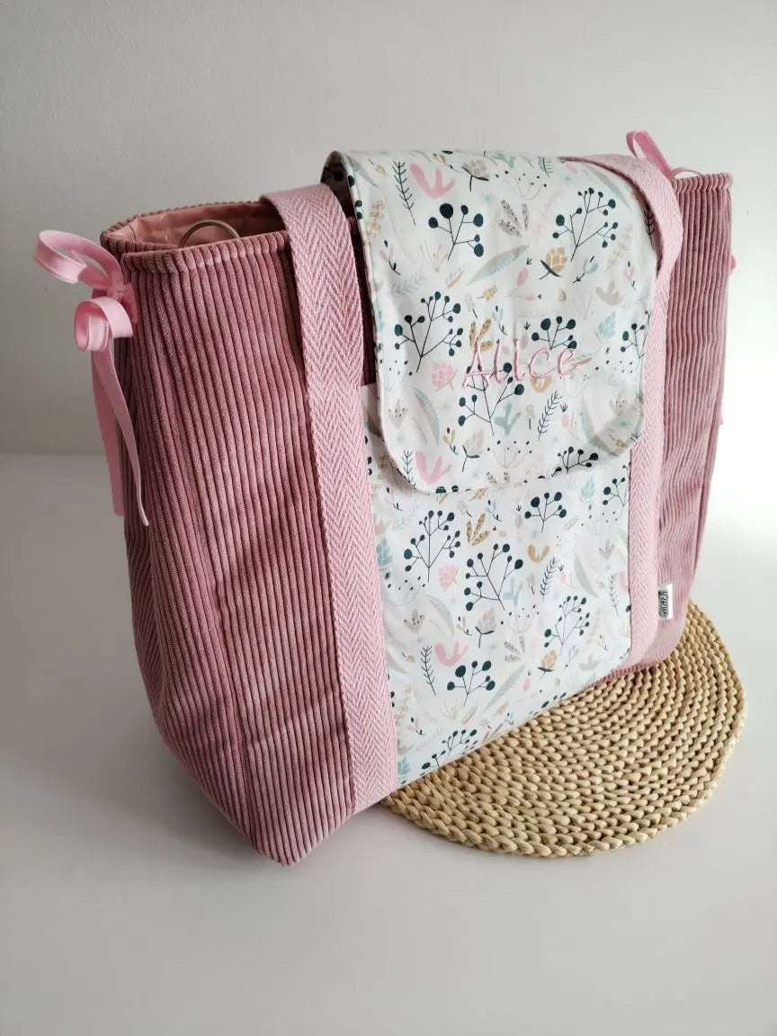 Mala - Mochila Maternidade - Escolha os tecidos Meu Pé de Maçã