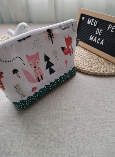 Necessaire triangular animais da Floresta - Meu Pé de Maçã 