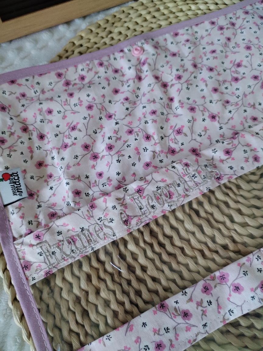 Bolsa para Documentos da Gravidez – Feita à Mão com Carinho - Floral - Meu Pé de Maçã 