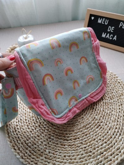 Bolsa para fraldas e toalhitas - Arco Íris - Meu Pé de Maçã 