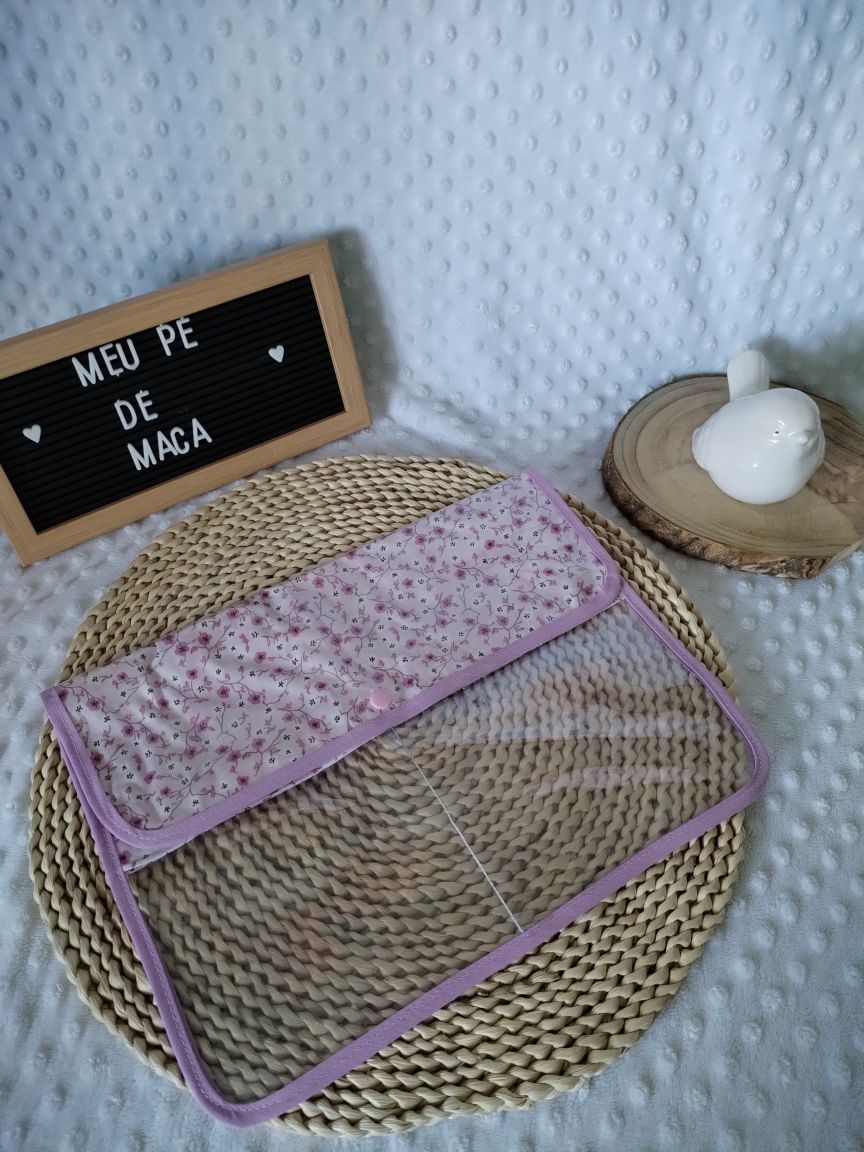 Bolsa para Documentos da Gravidez – Feita à Mão com Carinho - Floral - Meu Pé de Maçã 