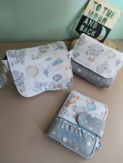 Conjunto Personalizado - Bolsa Fraldas e Toalhitas, Porta Documentos e Muda Fraldas - Meu Pé de Maçã 