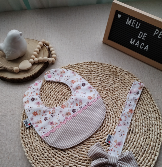 Conjunto Babete e Fita prende chupeta - Meu Pé de Maçã 