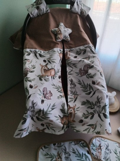 Tapa-ovinho personalizável com abertura à frente - Meu Pé de Maçã 
