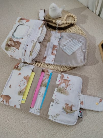 Bolsa Fraldas e Toalhitas e Porta Documentos - Edição Especial Rosa - Meu Pé de Maçã 